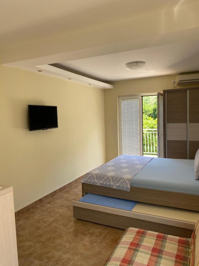 Apartments Lalevic Donji Morinj Ngoại thất bức ảnh
