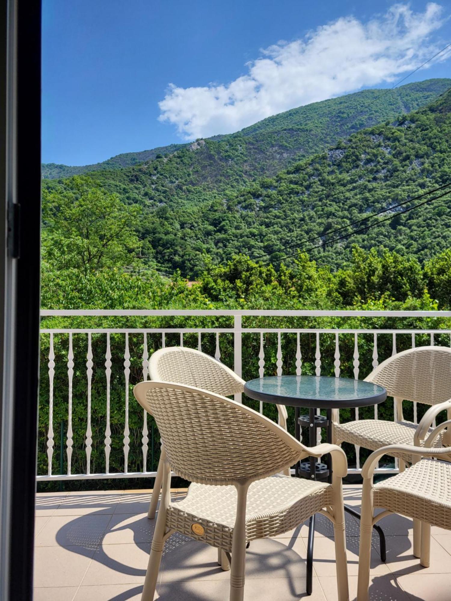 Apartments Lalevic Donji Morinj Ngoại thất bức ảnh